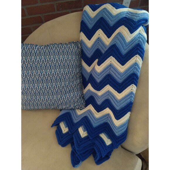 Large Vintage Chevron Stripe Zigzag Knit Afghan Handmade Throw Blanket blue - Picture 10 of 12